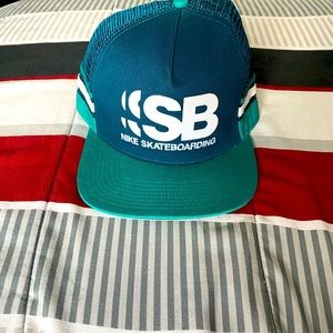Nike SB SnapBack hat